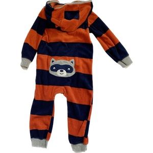 Carter’s 24mo onesie with hood. Super soft! Worn twice
